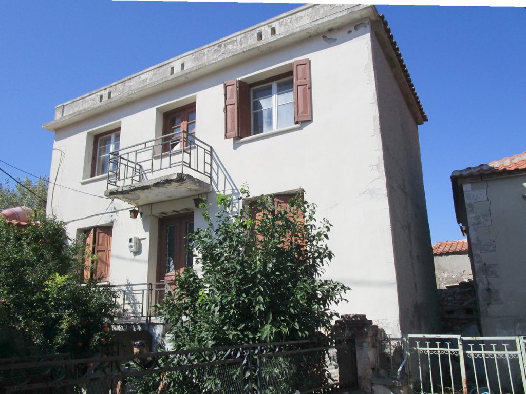 Traditional town house for sale Lisvori